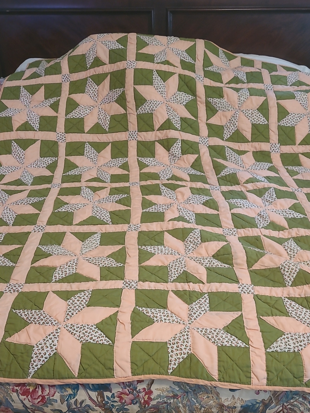 Handmade Cutter Quilt Green and Peach Star Patchwork Pattern - Unbranded